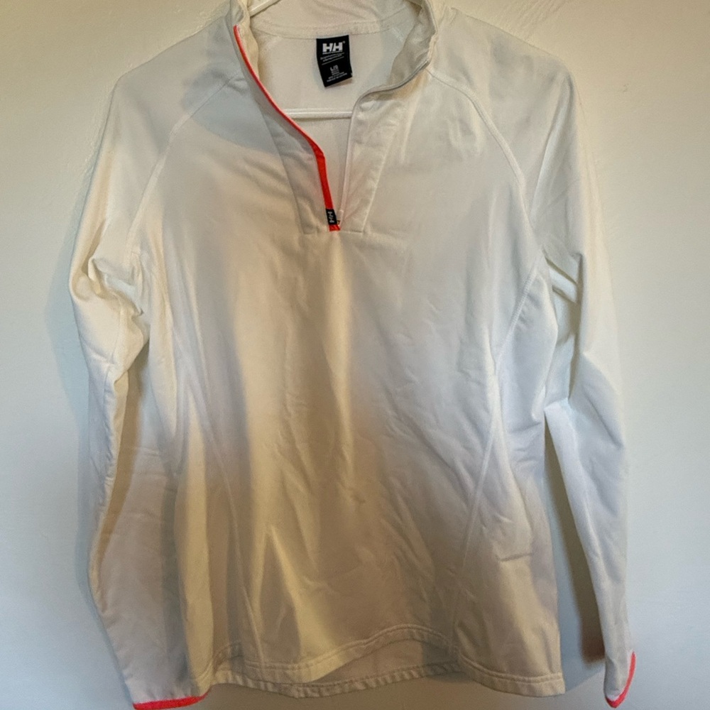 Helly Hansen White 1/4 zip Pullover with bright pink accents. Size Lg